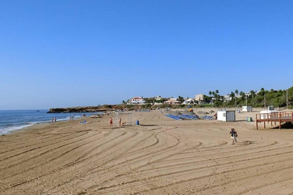 Neu Renoviertes Strandappartment Mit Meerblick Alcossebre Eksteriør bilde