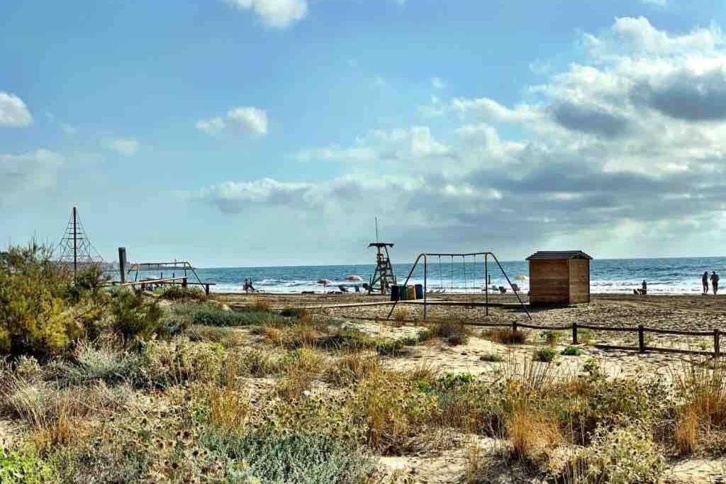 Neu Renoviertes Strandappartment Mit Meerblick Alcossebre Eksteriør bilde